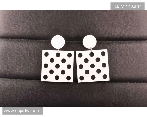 男士足球明星耳饰搭配指南时尚潮流展现个性魅力